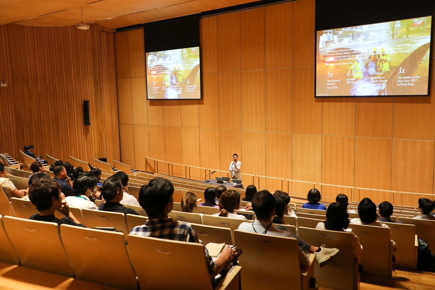 การบรรยายพิเศษเรื่อง Net Zero and Beyond – Creating Sustainable and Humanized Buildings