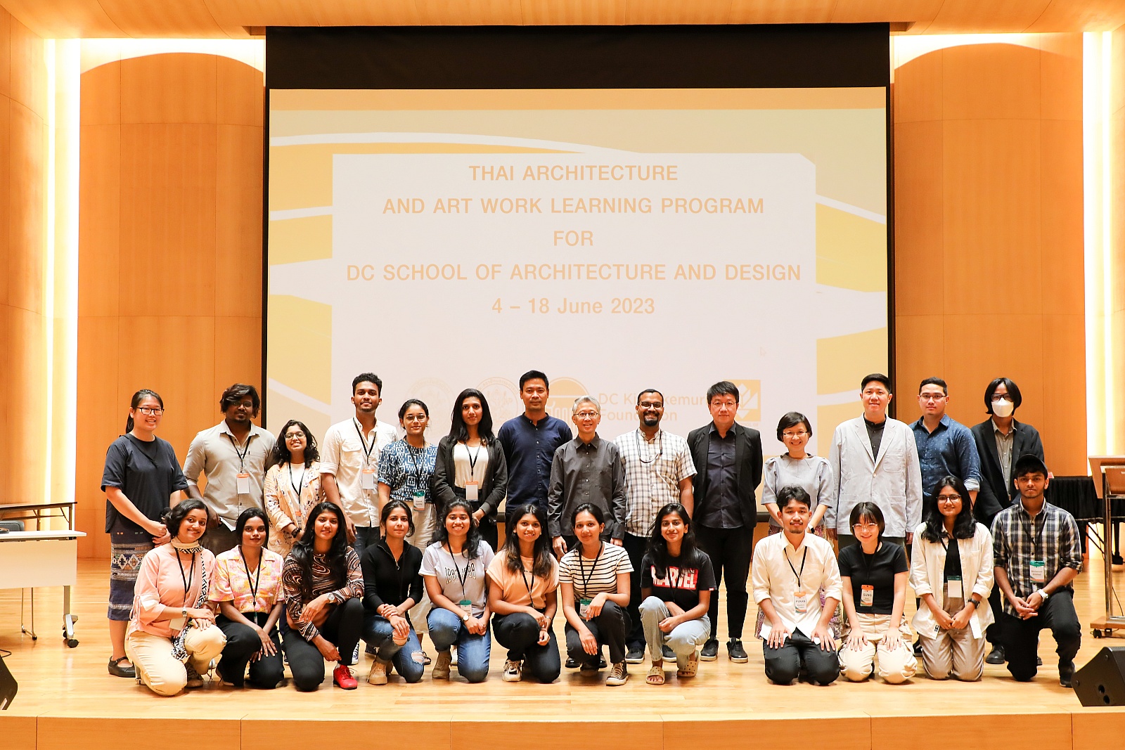 ต้อนรับอาจารย์และนักศึกษาต่างชาติจาก DC School of Architecture and Design เข้าร่วมโครงการ "เรียนรู้สถาปัตยกรรมและศิลปกรรมไทยสำหรับ DC School of Architecture and Design"